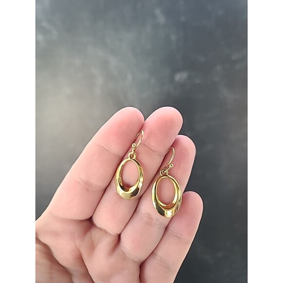 Dangling Gold Tone Metal Pierced Earrings Vintage Costume Jewelry - Picture 1 of 10